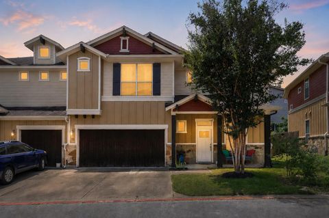 Photo of 6708 Menchaca RD #10, Austin, TX 78745 (MLS # 1624285)