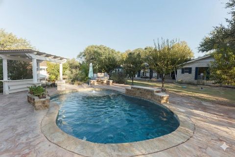 Photo of 3809 Wyldwood RD, Austin, TX 78739 (MLS # 4616903)