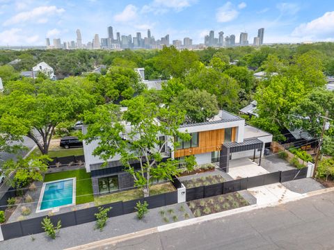 Photo of 2215 S 3rd ST, Austin, TX 78704 (MLS # 9508796)