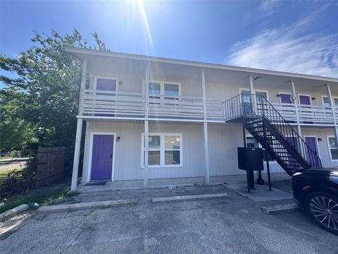 Photo of 1402 N 2nd ST #4, Killeen, TX 76541 (MLS # 1638841)