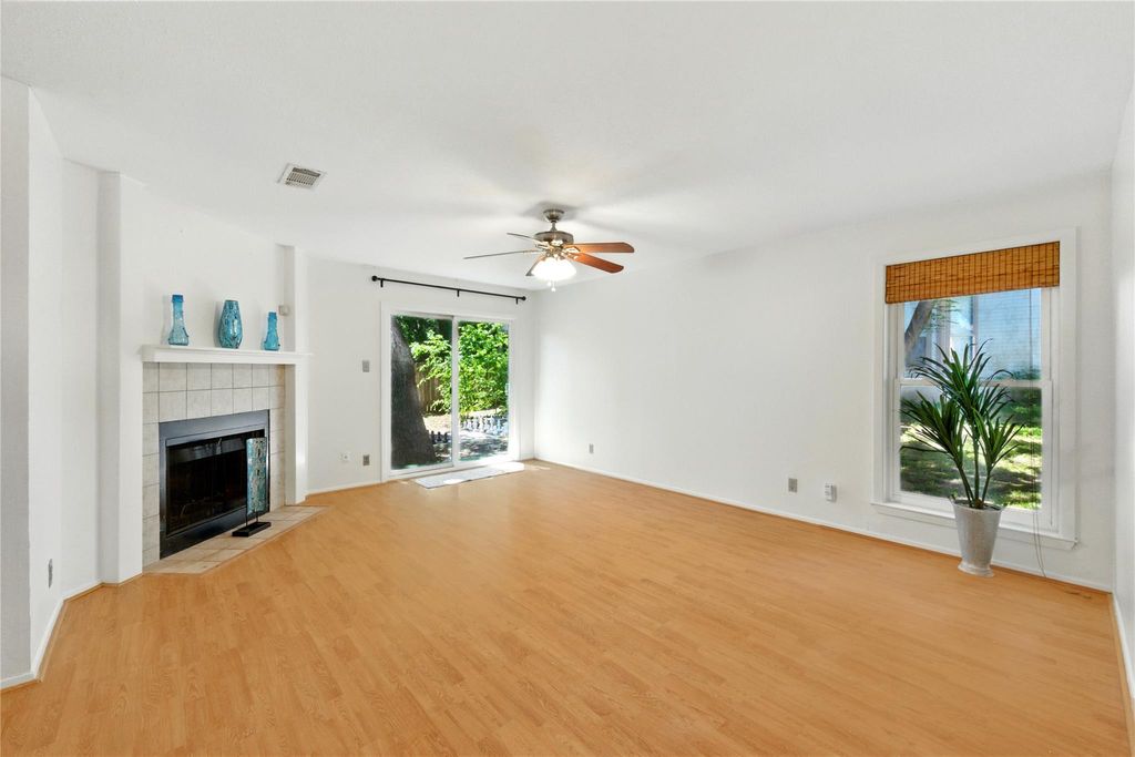 Photo of 2105 Kirksey DR #B, Austin, TX 78741 (MLS # 7204046)
