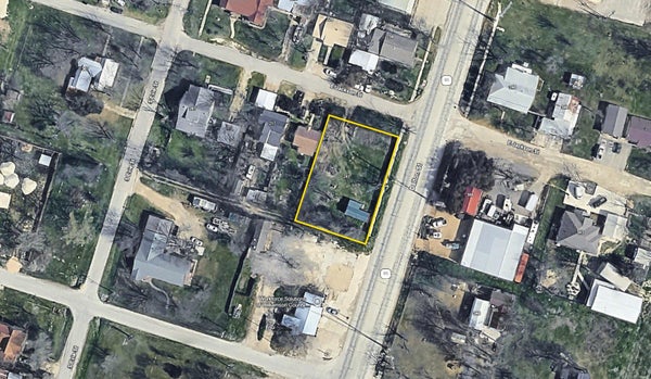 241 E JACKSON ST, BARTLETT, TX 76511 - Image eb752801e232eeff869a50cfdaddba97/245355224