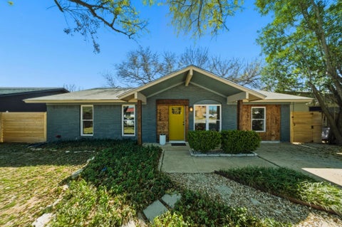 Photo of 1005 Arthur Stiles RD, Austin, TX 78721 (MLS # 5135874)