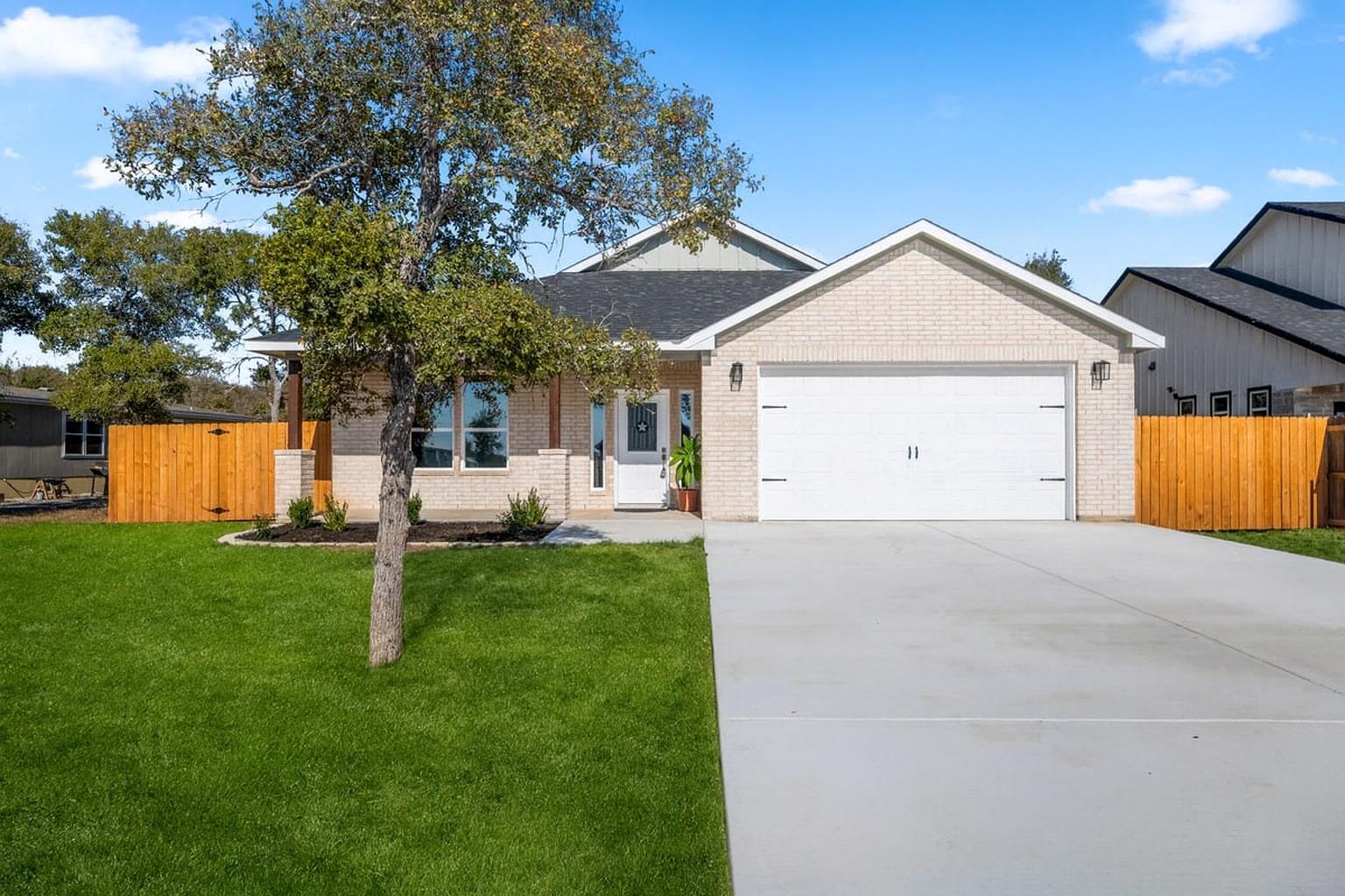 120 Plumeria DR