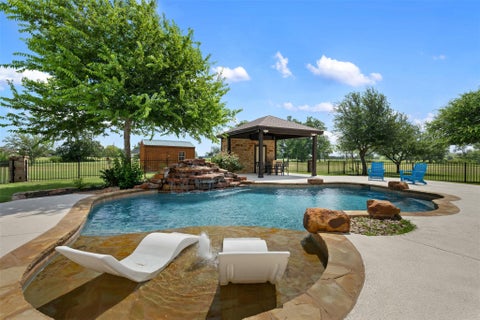 Photo of 328 Apache PASS, Hutto, TX 78634 (MLS # 9965917)