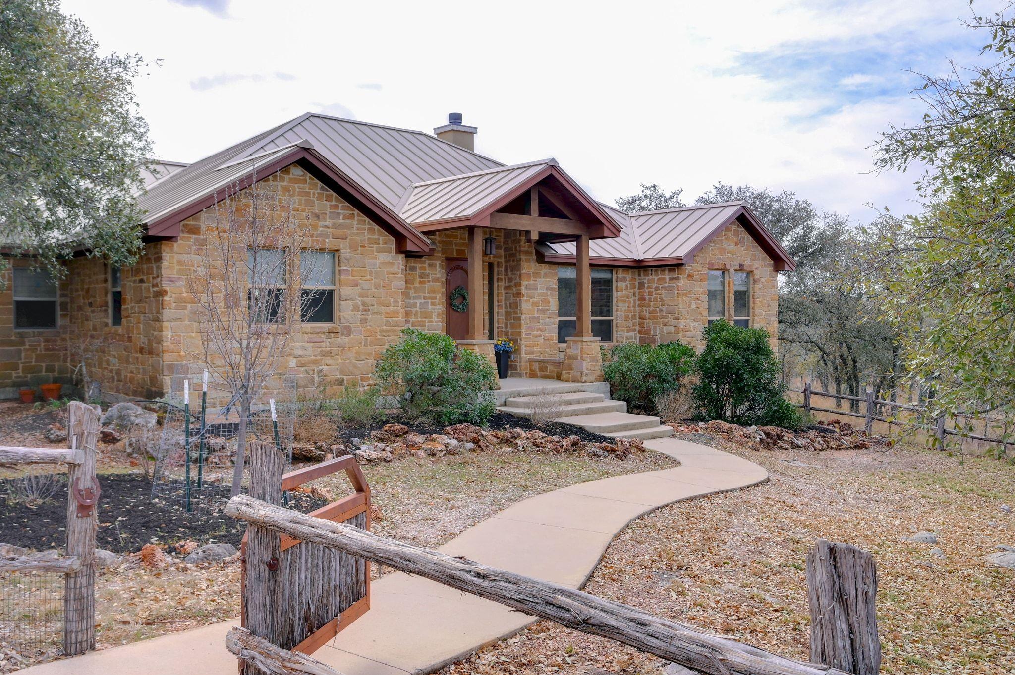 2551 Wolf Creek Ranch RD