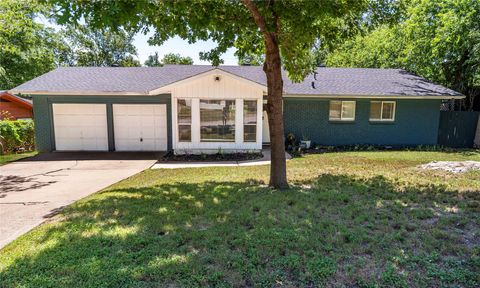 Photo of 5201 Periwinkle PATH, Austin, TX 78745 (MLS # 9219294) Photo of 5201 Periwinkle PATH, Austin, TX 78745 (MLS # 9219294)