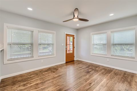 Tiny photo for 2939 Higgins ST, Austin, TX 78722 (MLS # 9871446)