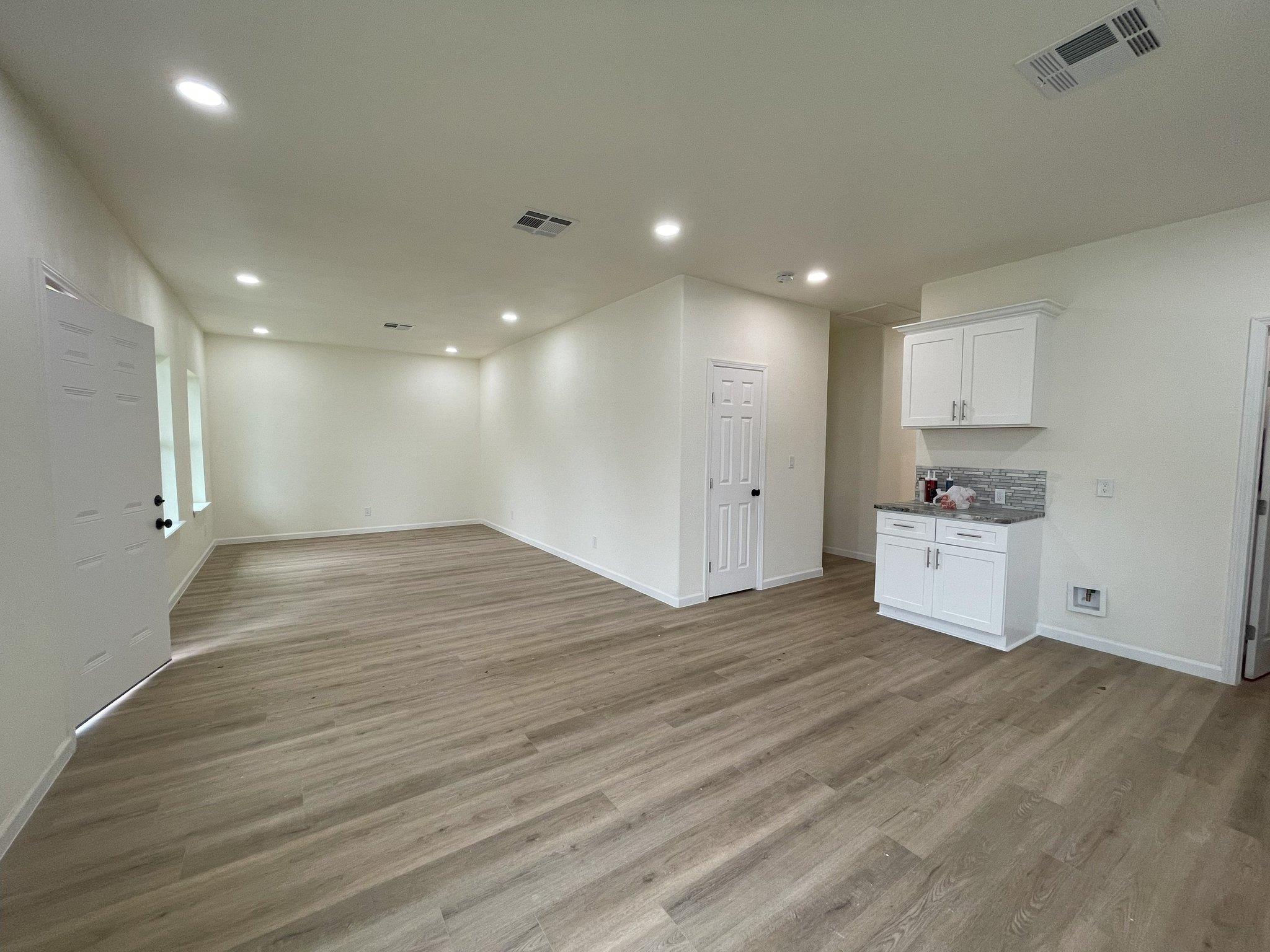 610 Pecan Valley DR