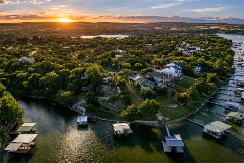 Photo of 1201 Lake Shore DR, Spicewood, TX 78669 (MLS # 2756833)