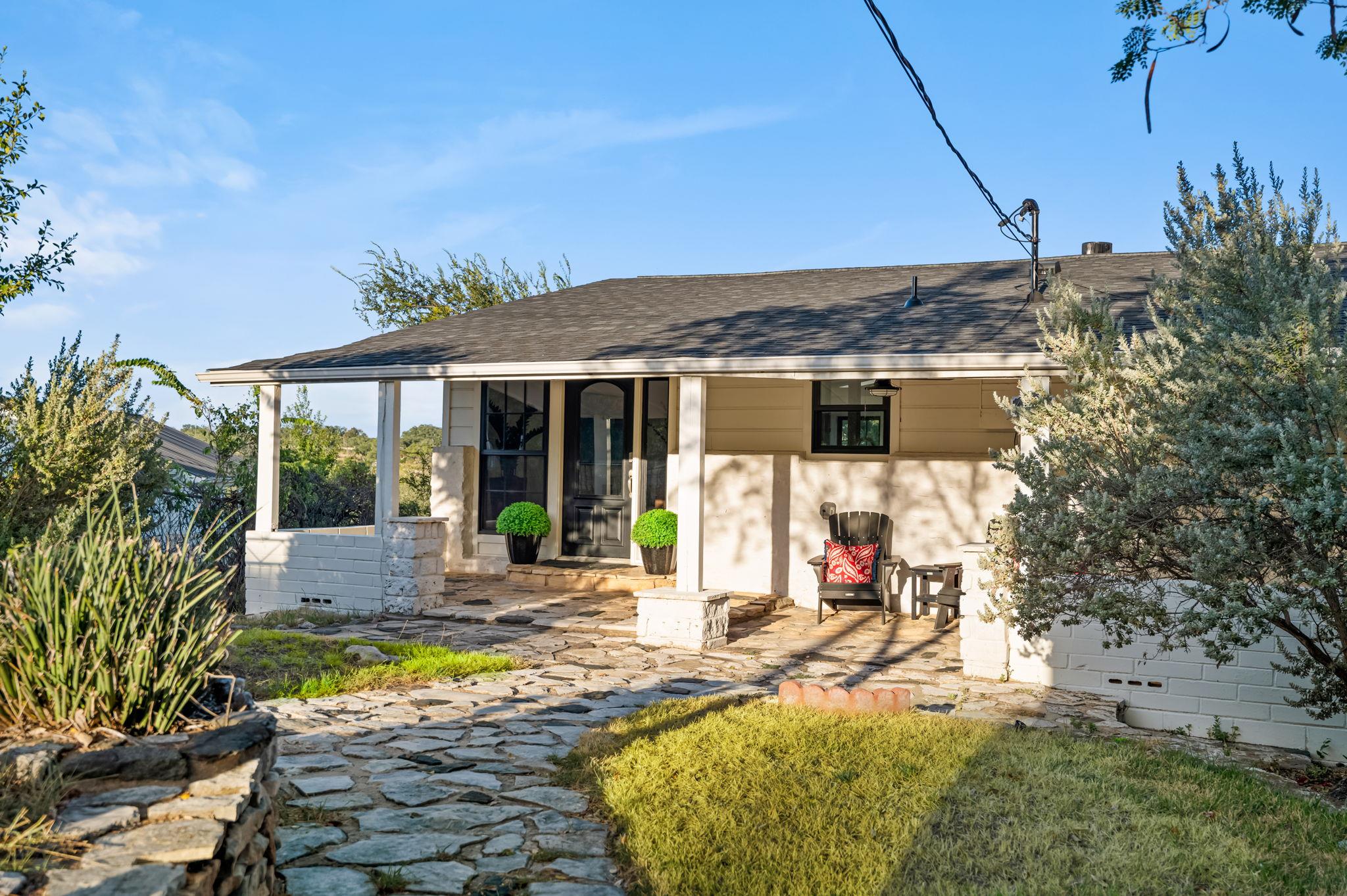 1201 Lake Shore DR