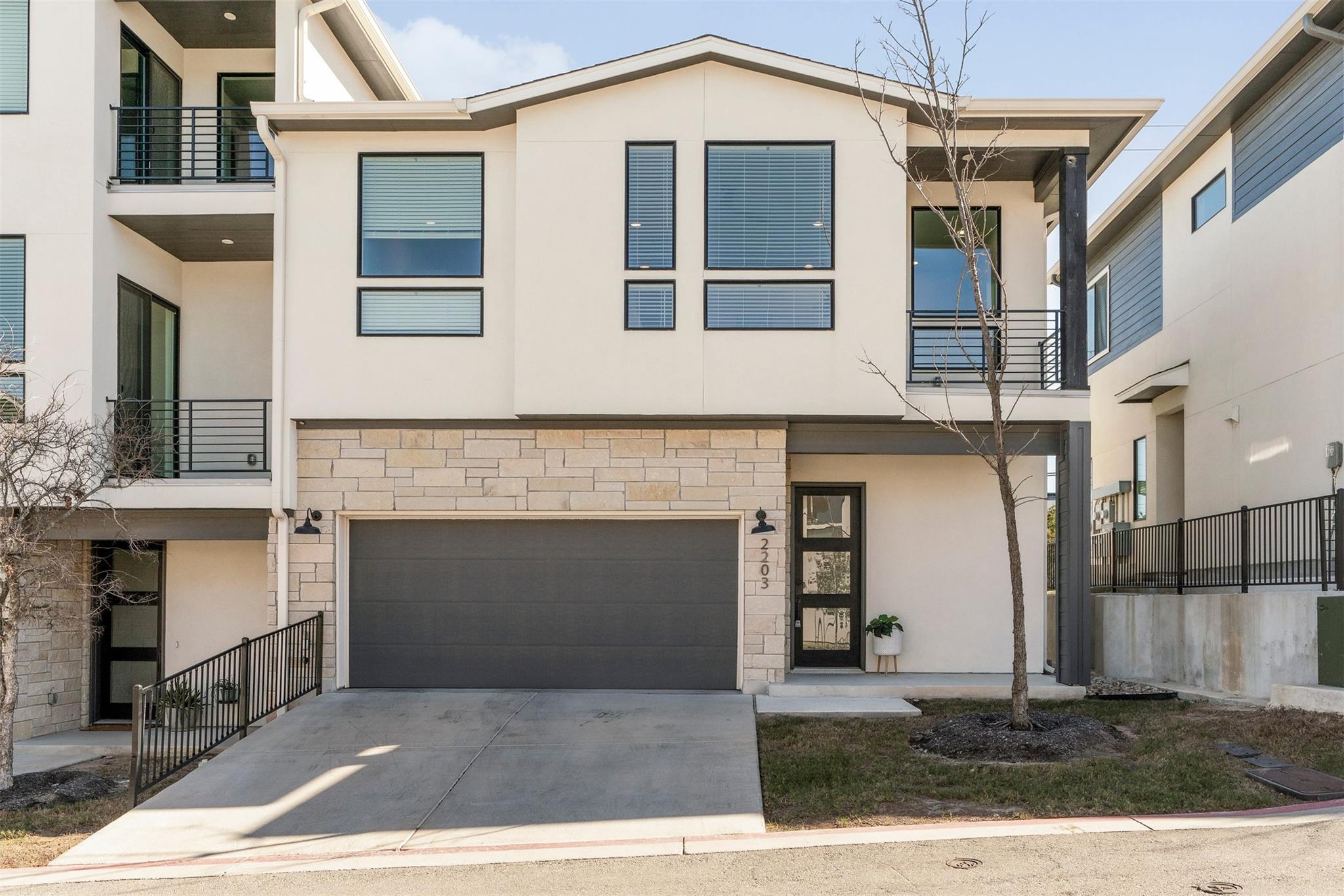 2050 Lohmans Spur RD 2203