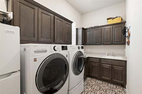 Tiny photo for 321 Bisset CT, Austin, TX 78738 (MLS # 6097135)