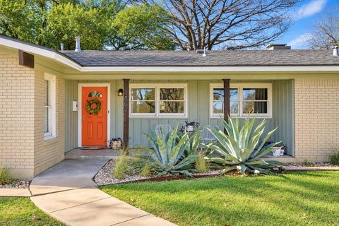 Photo of 1802 Hutto RD, Georgetown, TX 78626 (MLS # 4089616)