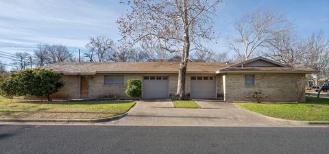 1911 Barbara ST Austin TX 78757