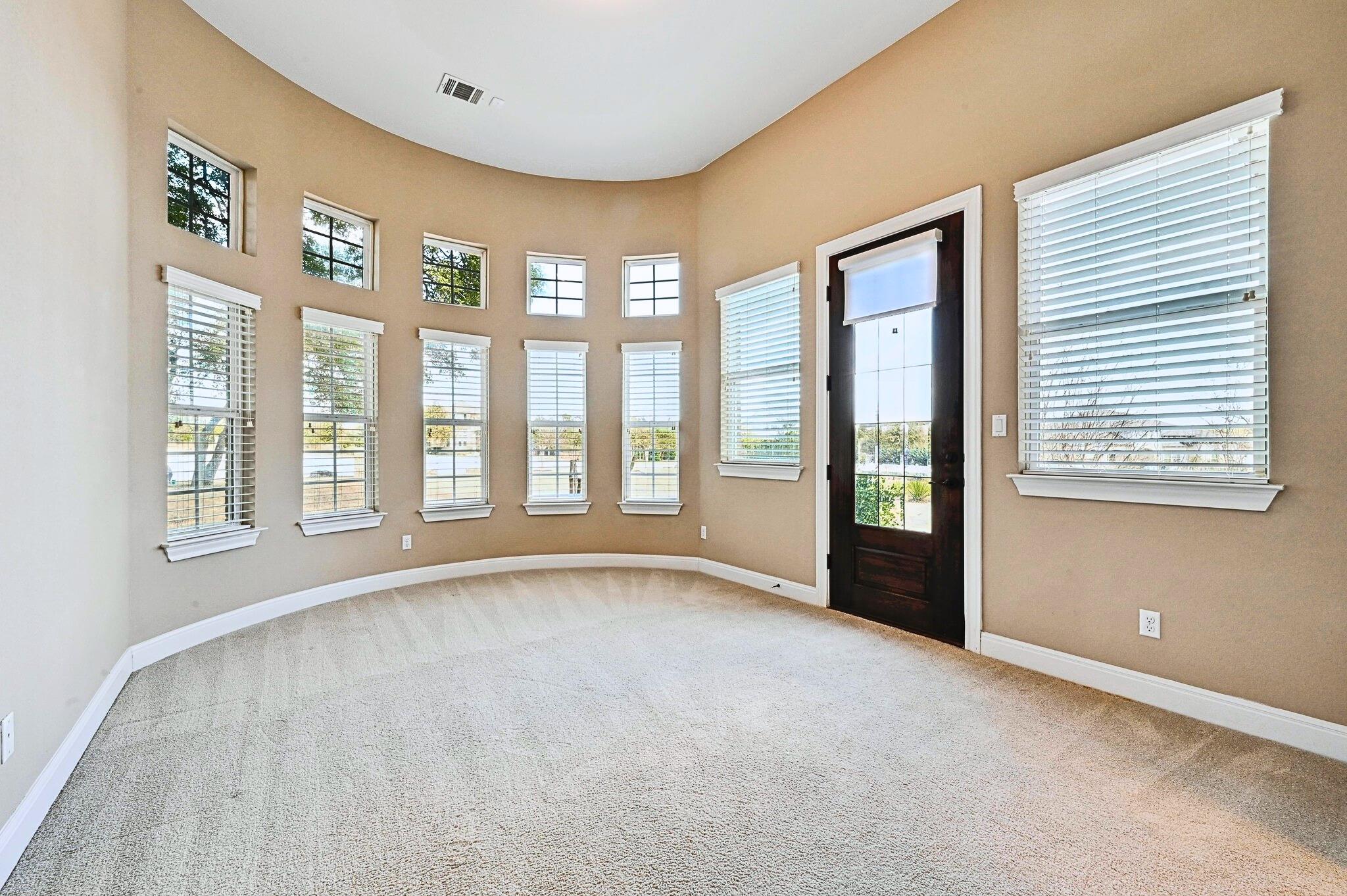 114 Hazelnut CT