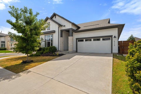 Photo of 8324 Looksee LN, Austin, TX 78744 (MLS # 4157242)