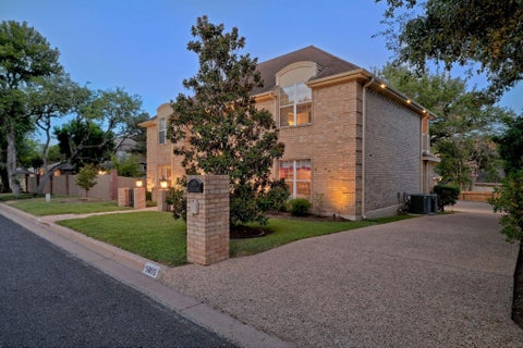 Tiny photo for 5805 Tom Wooten DR, Austin, TX 78731 (MLS # 3934908)