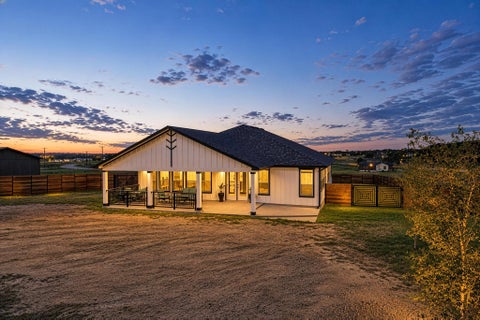 Photo of 251 Estrella LN, Bastrop, TX 78602 (MLS # 9291954)