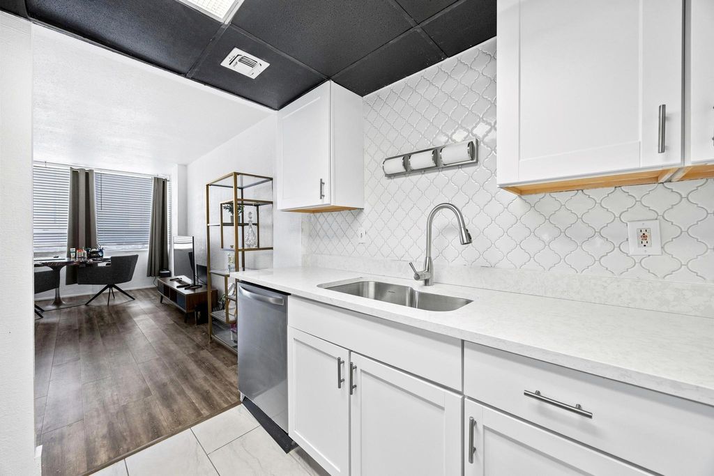 Photo of 1800 Lavaca ST #A-201, Austin, TX 78701 (MLS # 1854365)