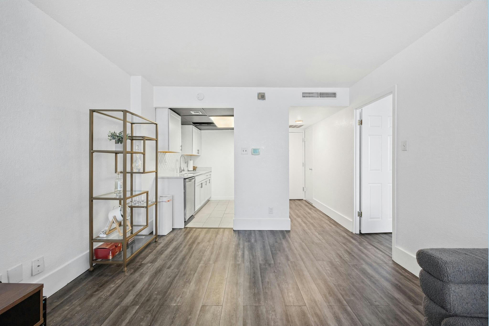 1800 Lavaca ST A-201