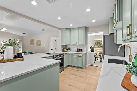 Tiny photo for 9106 Granada Hills DR, Austin, TX 78737 (MLS # 2569280)