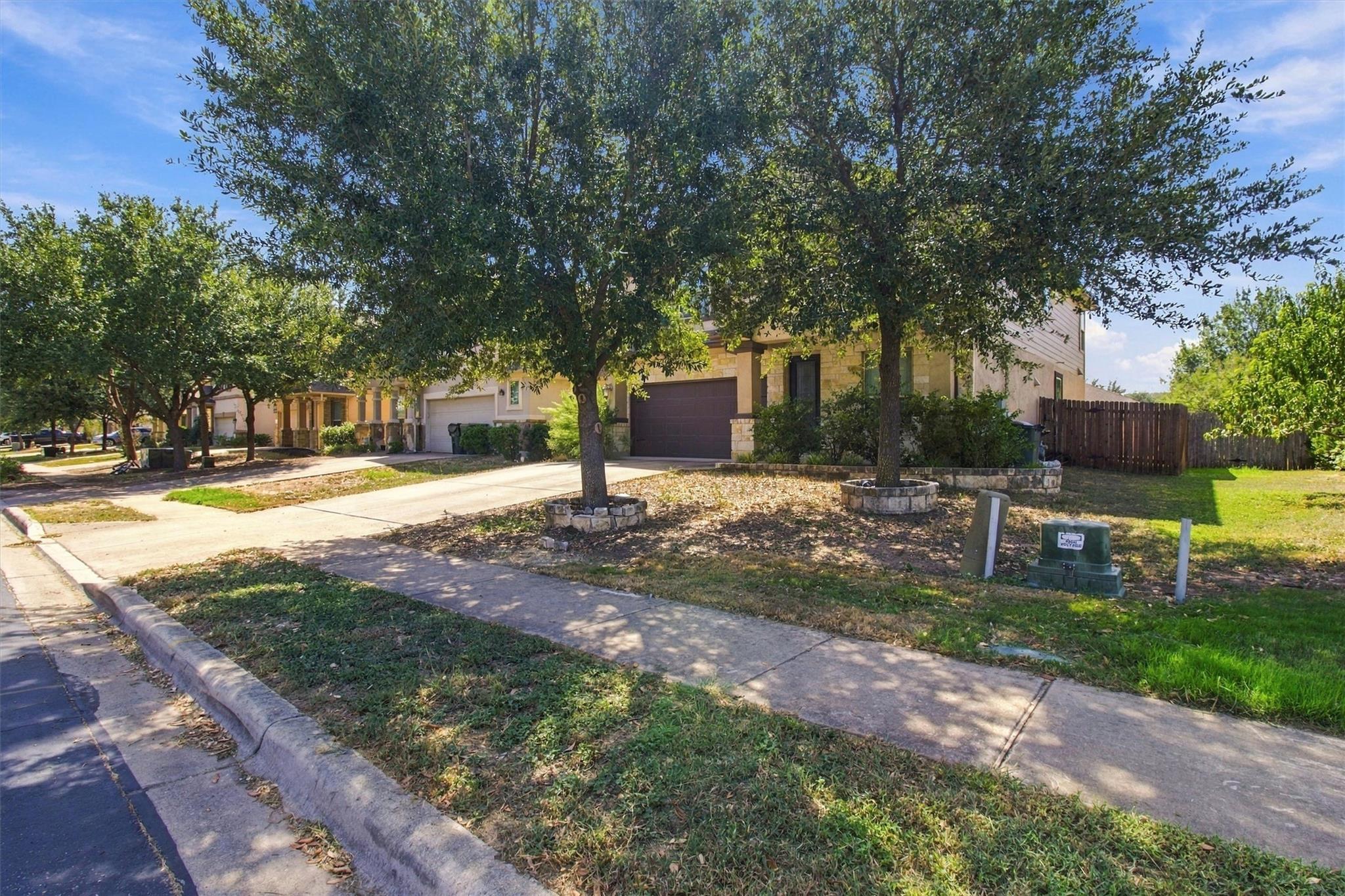 231 Fletcher BND