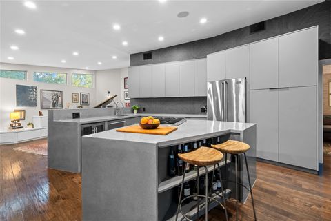 Tiny photo for 1118 Gillespie PL, Austin, TX 78704 (MLS # 7540817)