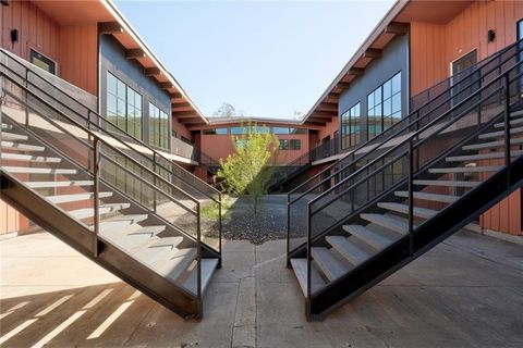 400 E 30th ST 106 Austin TX 78705