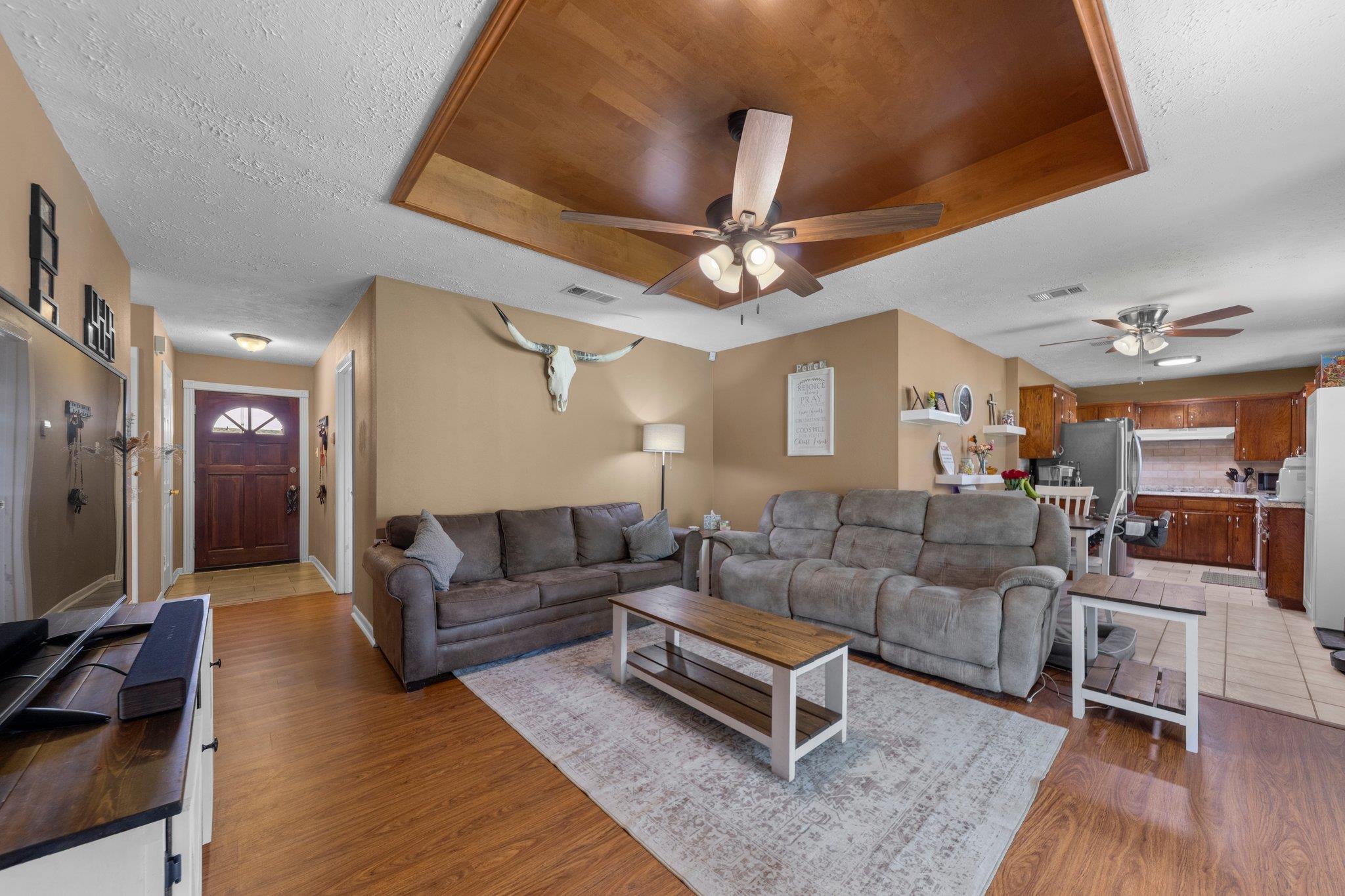 1611 Velma Ave
