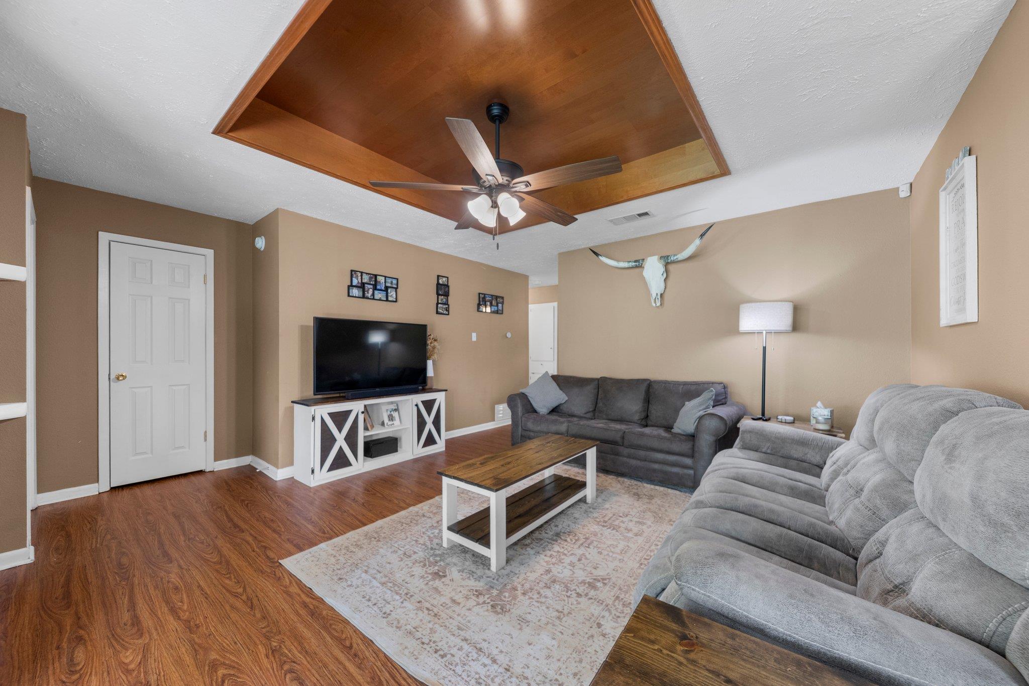 1611 Velma Ave