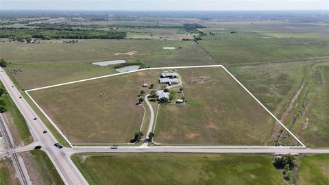 Photo of 111 Lund RD, Elgin, TX 78621 (MLS # 8208513)