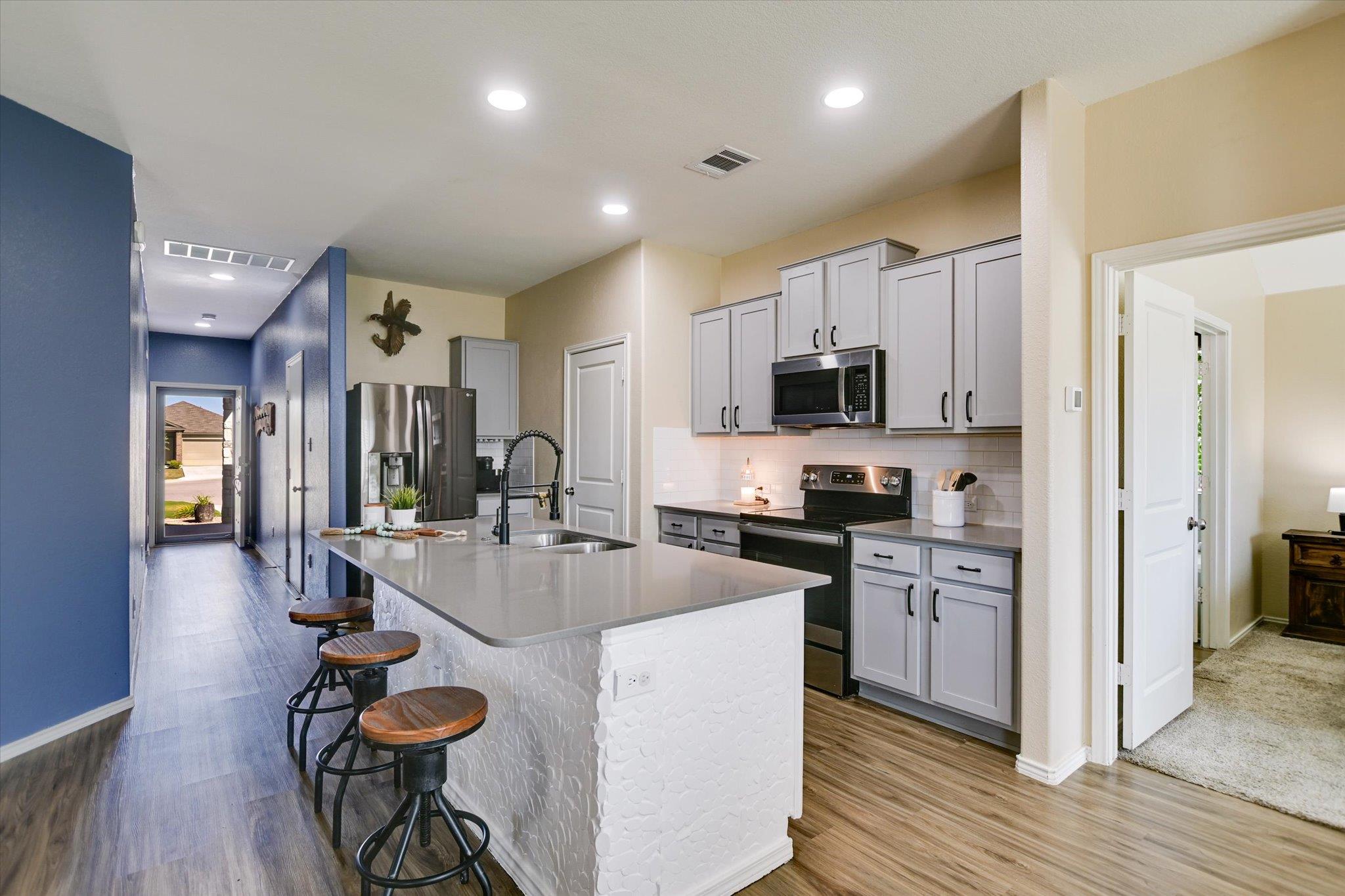 104 Granville CT
