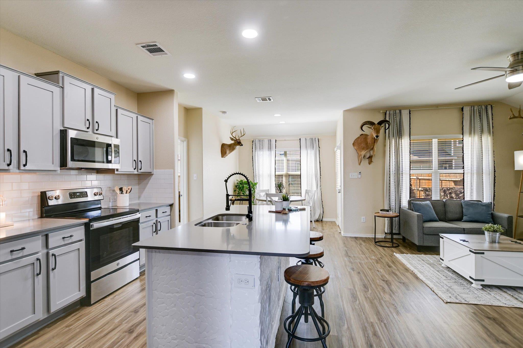 104 Granville CT