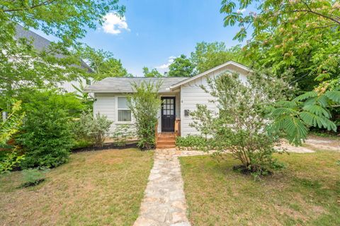 Photo of 1303 Walnut Ave, Austin, TX 78702 (MLS # 2527943)