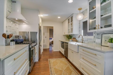 Tiny photo for 1103 Alegria RD, Austin, TX 78757 (MLS # 5355774)