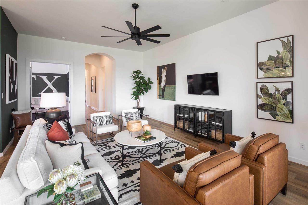 1616 Lilly Grace BND