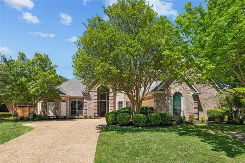 805 Parkwood CT McKinney TX 75072