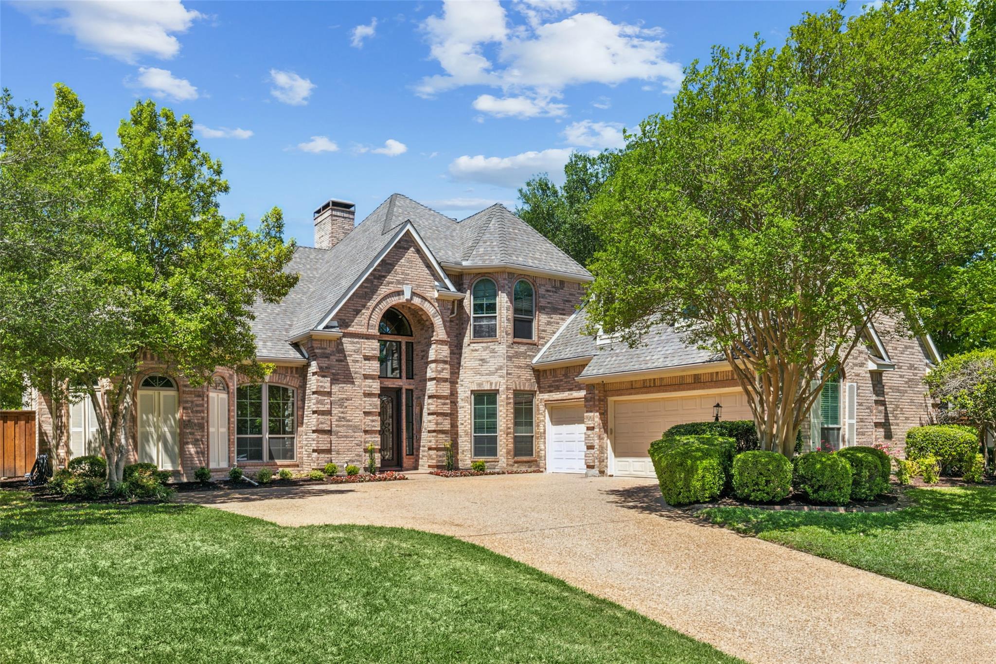 805 Parkwood CT