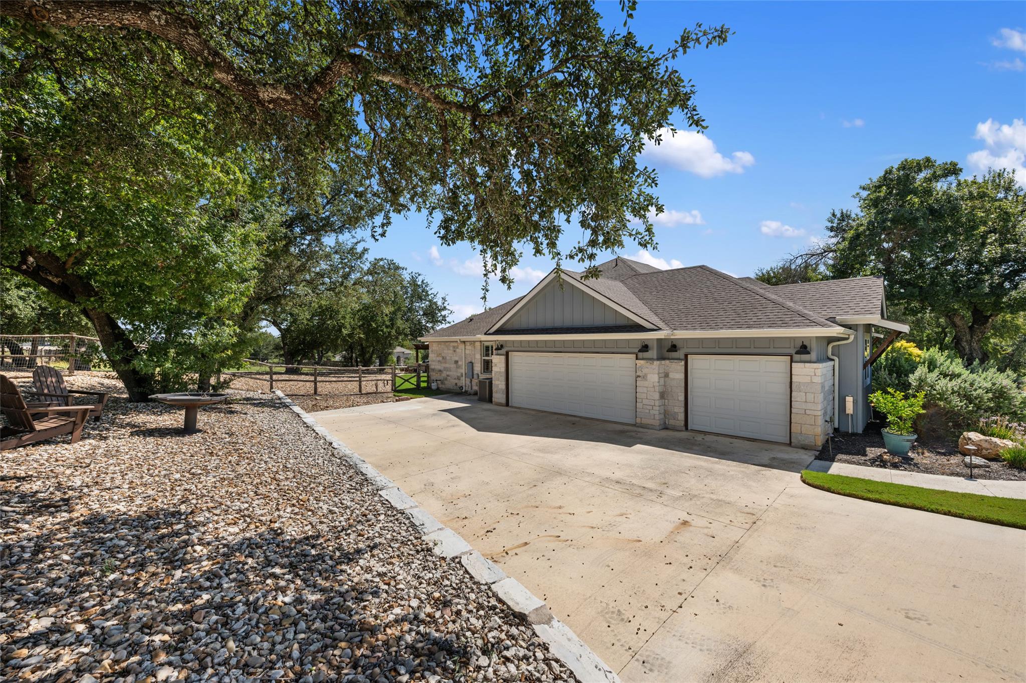 105 Stag Leap CT