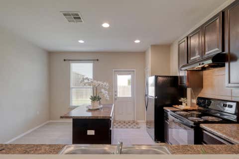 Tiny photo for 5704 Levenwood LN, Austin, TX 78724 (MLS # 9783733)