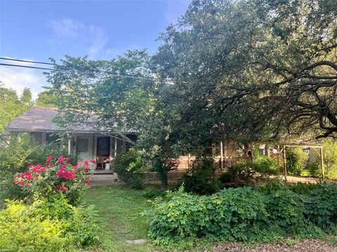 310 Smith LN San Marcos TX 78666