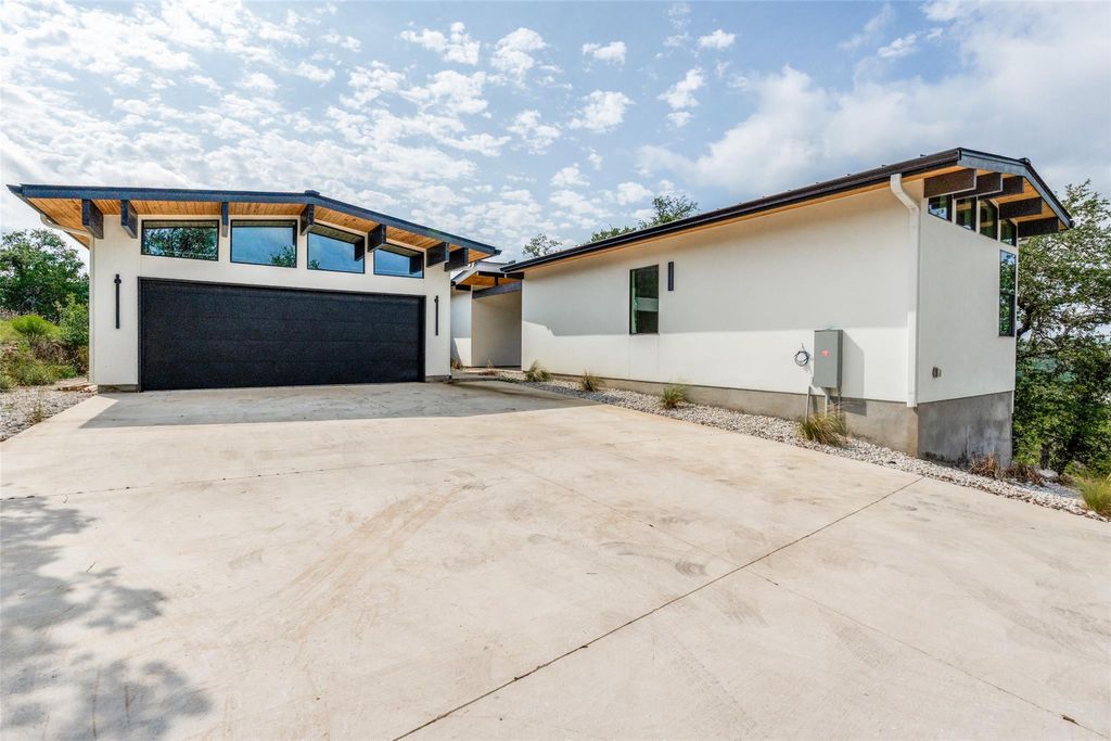 Photo of 1752 Demi John Bend RD, Canyon Lake, TX 78133 (MLS # 3133086)