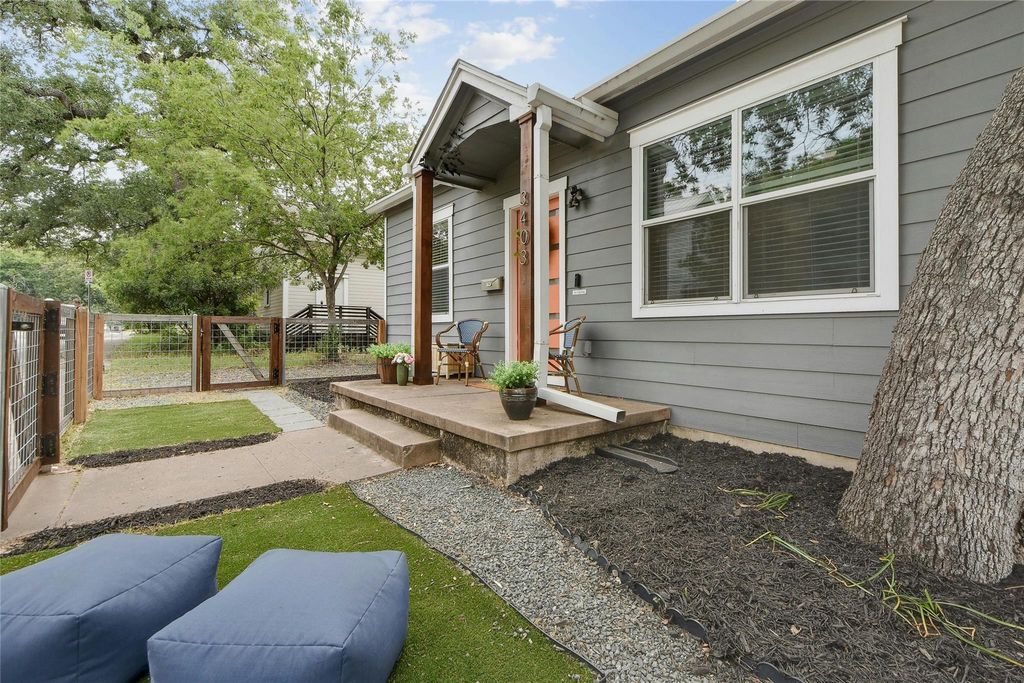 Photo of 3403 King ST, Austin, TX 78705 (MLS # 9223016)