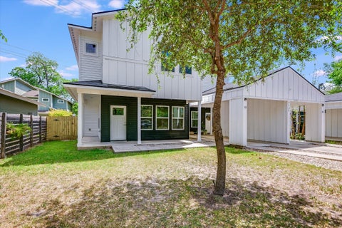 Photo of 1121 Walton LN #B, Austin, TX 78721 (MLS # 9127537)