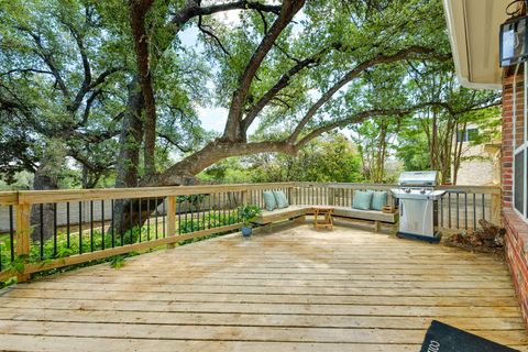 Tiny photo for 38 Cottondale RD, The Hills, TX 78738 (MLS # 4773568)