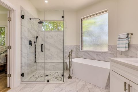 Tiny photo for 38 Cottondale RD, The Hills, TX 78738 (MLS # 4773568)