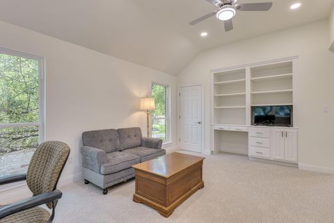 Tiny photo for 38 Cottondale RD, The Hills, TX 78738 (MLS # 4773568)