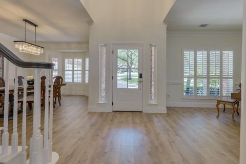 Tiny photo for 38 Cottondale RD, The Hills, TX 78738 (MLS # 4773568)