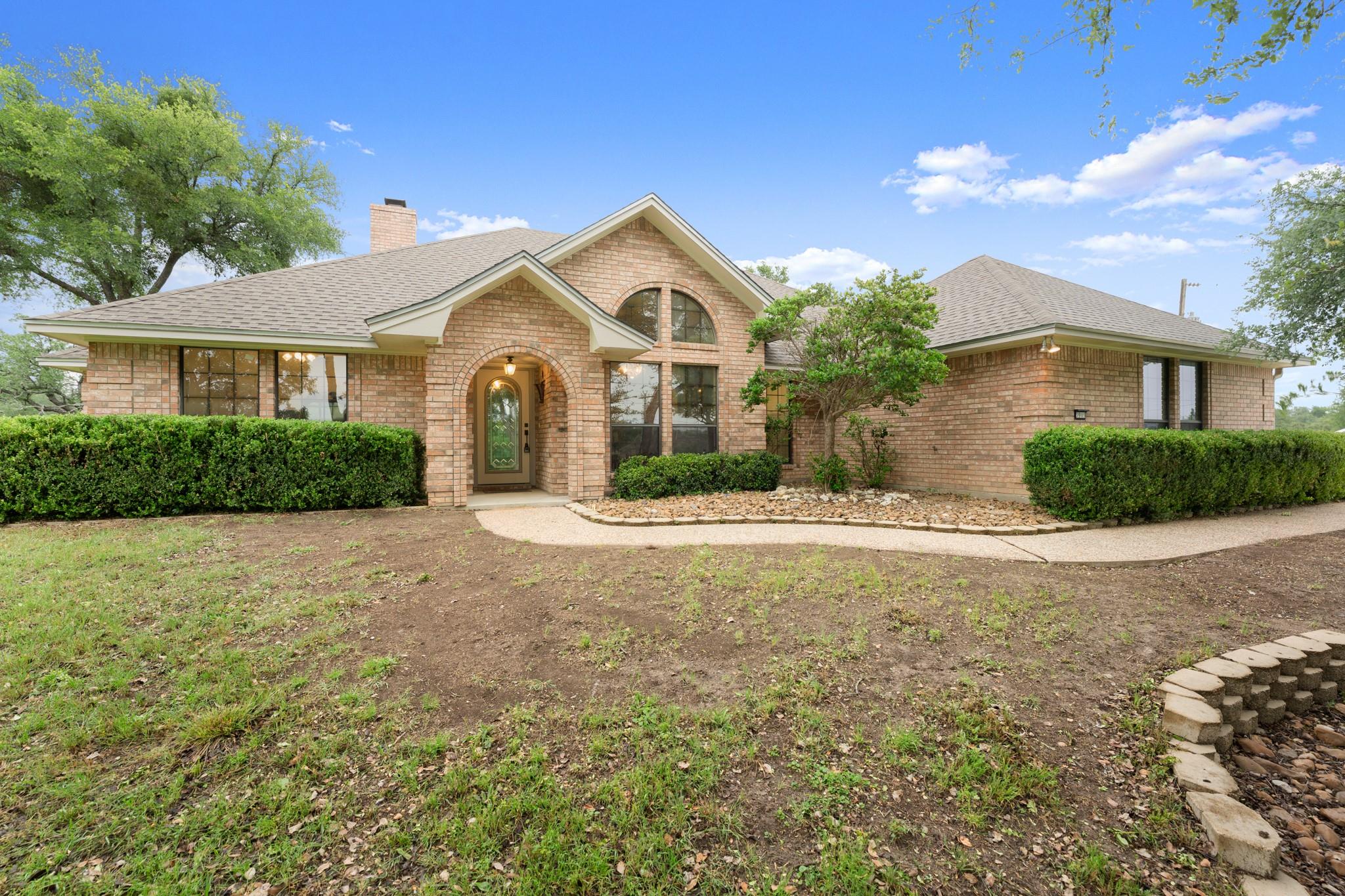3905 Broken Arrow DR